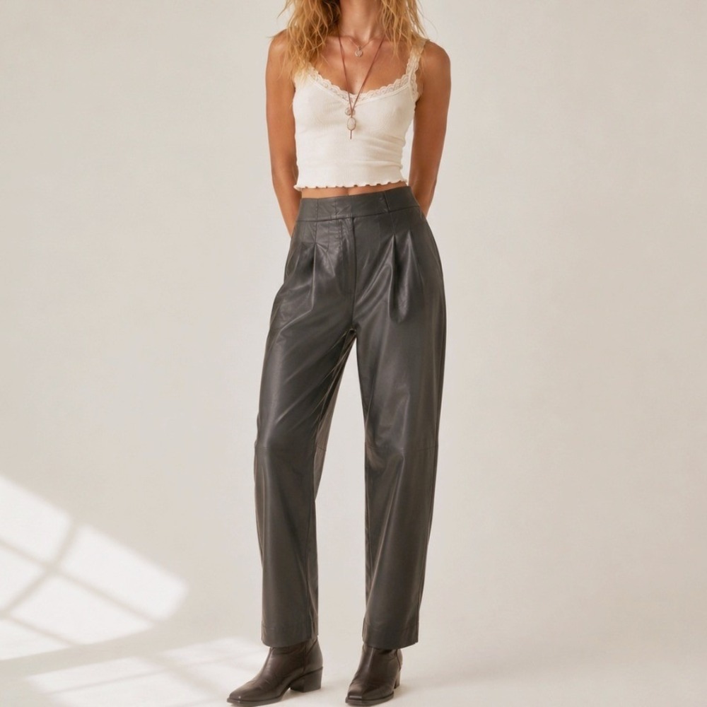 Free People Vegan Leather Pleated Tapered Pants 12 Black High Rise Moto Trousers